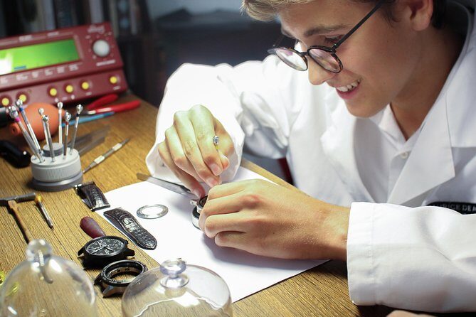 À Maurice Watch Workshop in Zurich - Should You Book the Maurice de Mauriac Workshop?