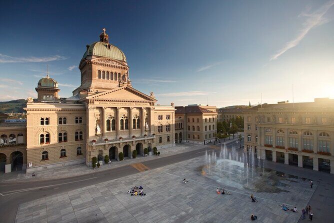 Bern Small-Group Day Trip from Zurich Including Cheese Tasting - Zurich to Bern by minibus: why the timing feels right