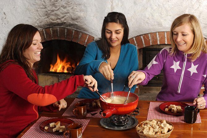 Culinary Tour from Zurich with Traditional Swiss Cheese Fondue Dinner - Guides, small-group energy, and how to get the most out of the night