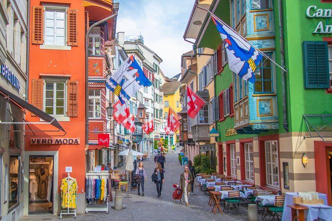 Explore the Instaworthy Spots of Zurich with a Local - Quaibrücke for Lake Zurich and the Alps: choose your light carefully