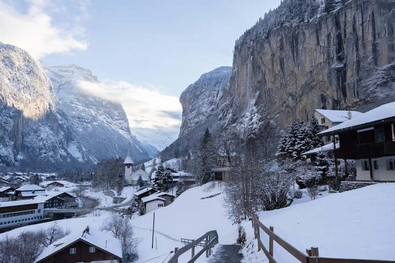 From Zurich: Grindelwald, Lauterbrunnen & Interlaken Tour - Zurich to the Bernese Alps: why the small-group car makes sense