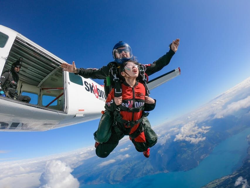 From Zurich: Interlaken Skydiving & Scenic Flight Adventure - Practical tips: clothing, timing, and the “don’t get burned” checklist