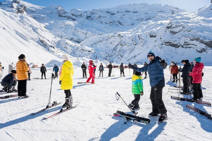From Zurich: Mount Titlis Daytrip & first time Ski Adventure - Trübsee Snow Park: tubing and first skiing chances