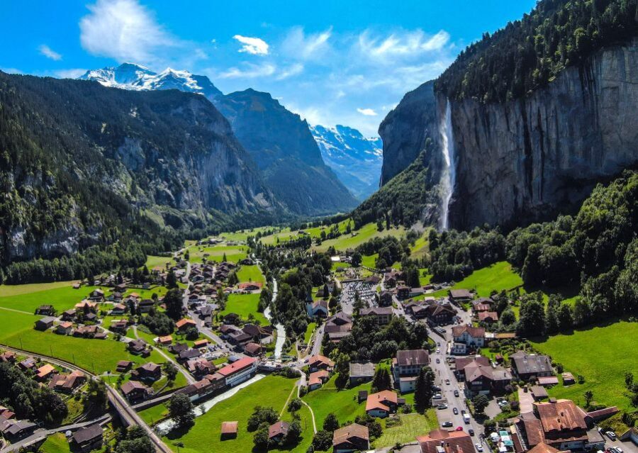 From Zurich: Waterfalls Valley & Aareschlucht Gorge Day Tour - Key reasons this tour works so well