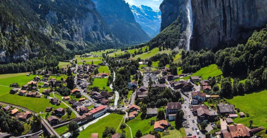 From Zurich: Waterfalls Valley & Aareschlucht Gorge Day Tour - Staubbach and Trummelbach: two waterfall giants you really shouldn’t skip
