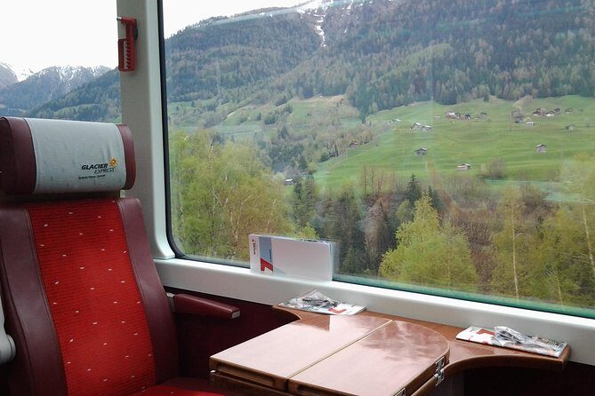 Glacier Express Panoramic Train Round Trip from Zürich With Private Guide - How your morning sets up the Alps: Zurich to Chur