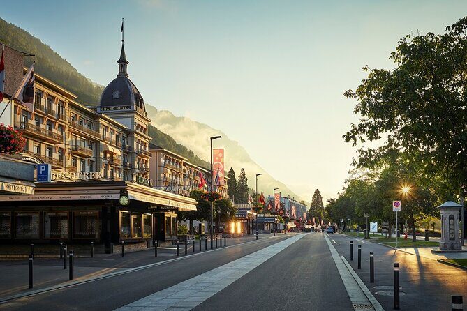 Grindelwald, Interlaken & Lauterbrunnen Day Trip from Zurich - What to bring and how to plan your free time like a pro