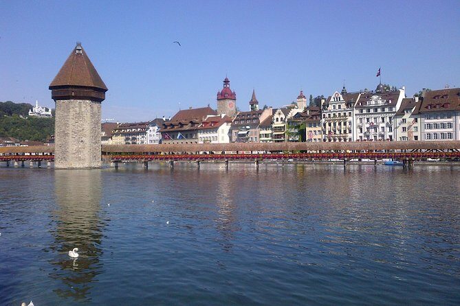 Lucerne Private City Walk and Lake Cruise Day Trip from Zürich - From Zurich to Lucerne: a smooth start you’ll feel right away