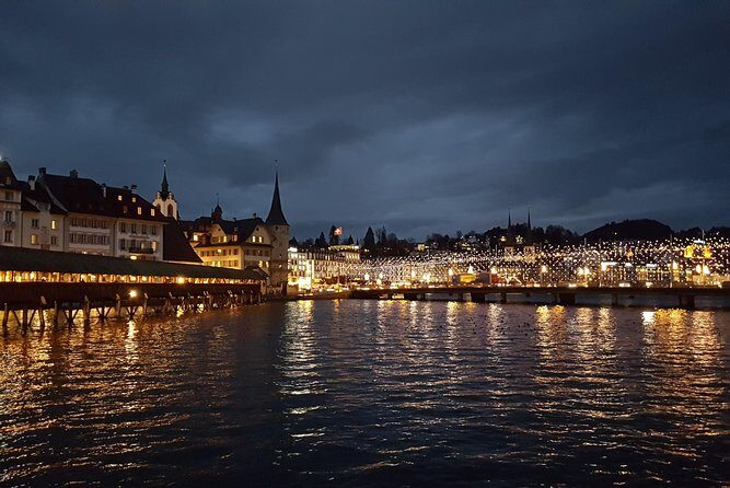 Lucerne small group walking tour and Lake Cruise from Zürich - Schwanenplatz and St. Leodegar: where lake energy meets church time