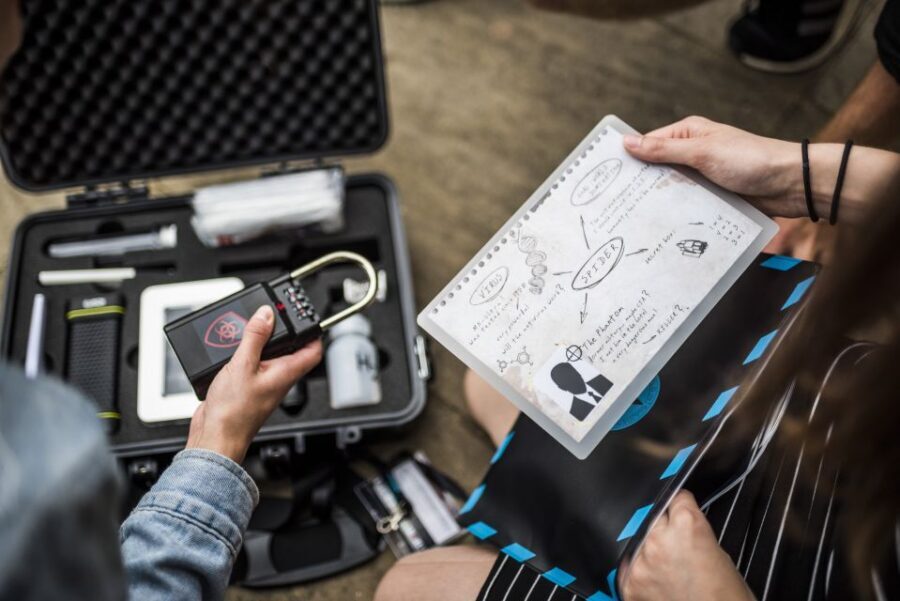 Outdoor Escape Game with Augmented Reality trough Zurich - Quick hits before you play