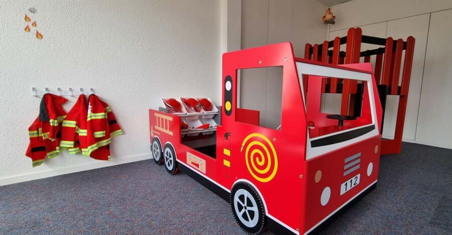 Play Village - Zurich's only Indoor Playground for Roleplay - What the 2-hour session really means (and how the reset helps)