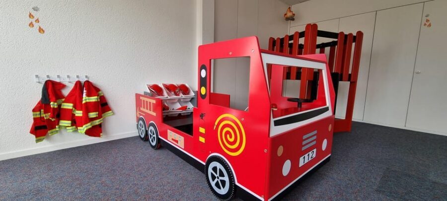 Play Village - Zurich's only Indoor Playground for Roleplay - Entering the space: cloakroom, lift, check-in, then play