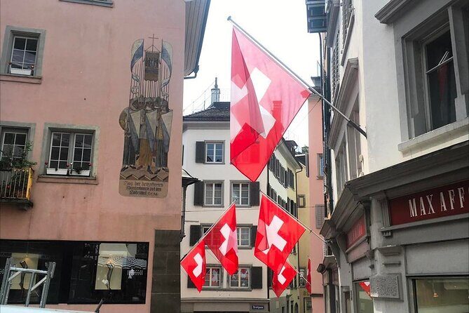 Private Tour around Zurich Old Town - Key highlights you’ll notice right away