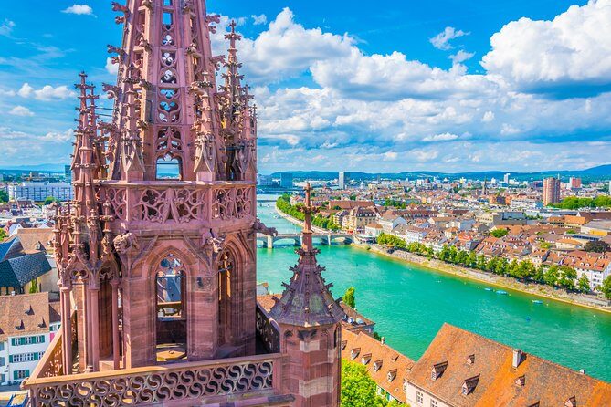 Private transfer Zurich to Basel (1-6 persons) - The car: late-model Mercedes or Audi comfort, with real-world comfort perks