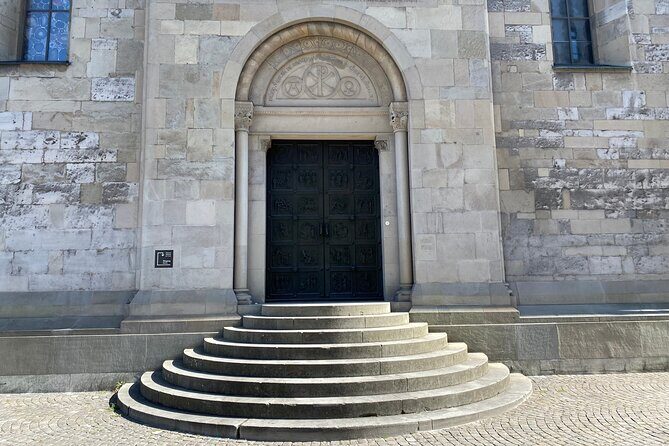 Self-Guided Audio City Tour in Zurich - Price and pace: $13.29 for a flexible Old Town loop