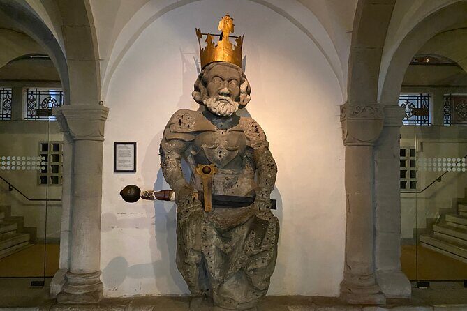 Self-Guided Audio City Tour in Zurich - Grossmünster and Wasserkirche: stained glass and the Reformation lens