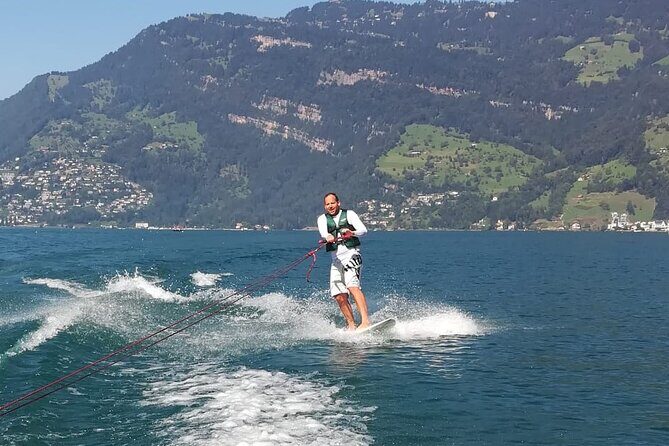 Wakeboarding Lake Zurich - afternoon ! - Comfort and readiness: wetsuits, fitness, and the real-world prep list