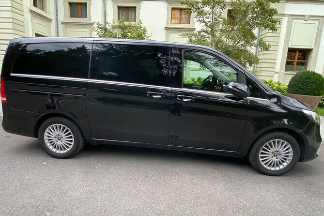 ZRH Zurich Airport to Zurich City Private Transfer–Winter Special - Where You’ll Be Picked Up in Zurich (And How Not to Get Lost)
