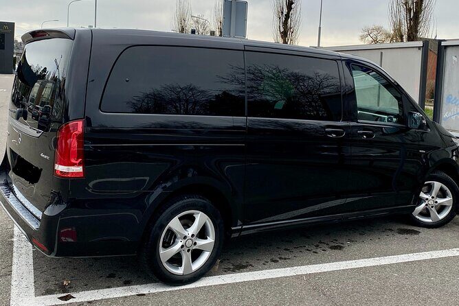 ZRH Zurich Airport to Zurich City Private Transfer–Winter Special - The One Thing to Watch: Cleaning Fees After Incidents