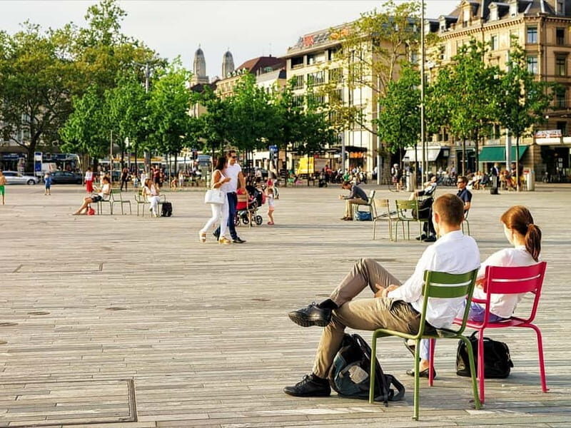 Zurich: 2-hour Best Intro Walking Tour with a Local - Finding the quieter Zurich between the big stops