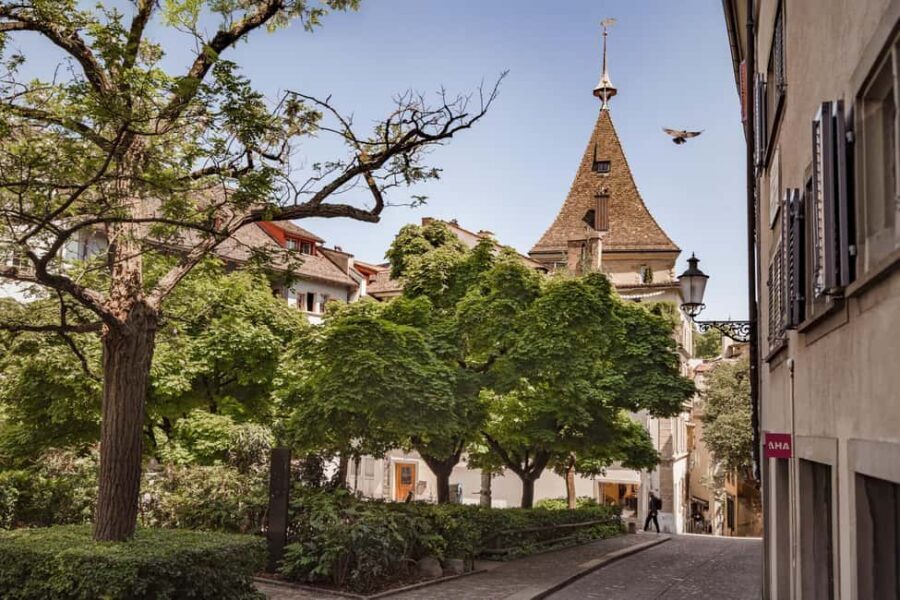 Zurich: 360° city walk including hidden spots - Price and value in expensive Zurich