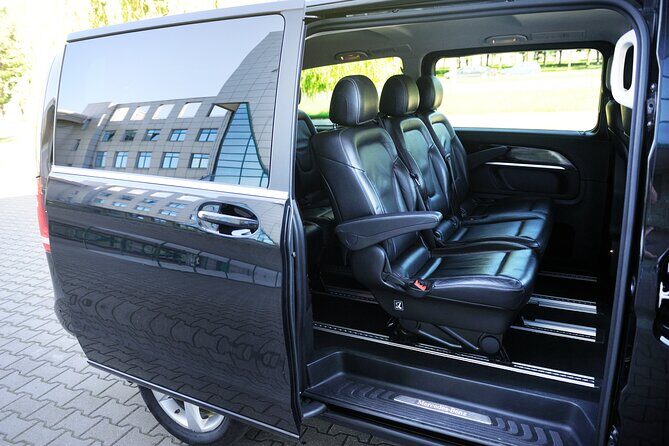 Zurich Airport Stress-Free Private Transfer - Real-Life Service Quality: Friendly Communication and Smooth Punctuality