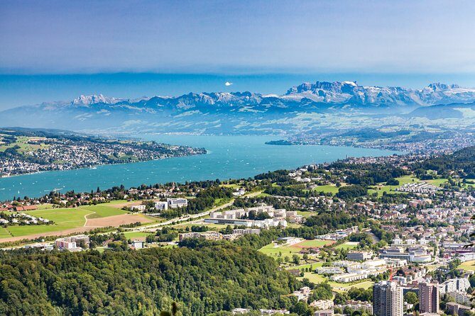 Zurich and Suroundings (Private Tour) - Stop 1: Zurich city highlights and lake-side photo time