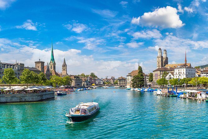 Zurich City, Lake Cruise and Chocolate (Private Tour) - Lake Zürich Cruise: When the City Breathes