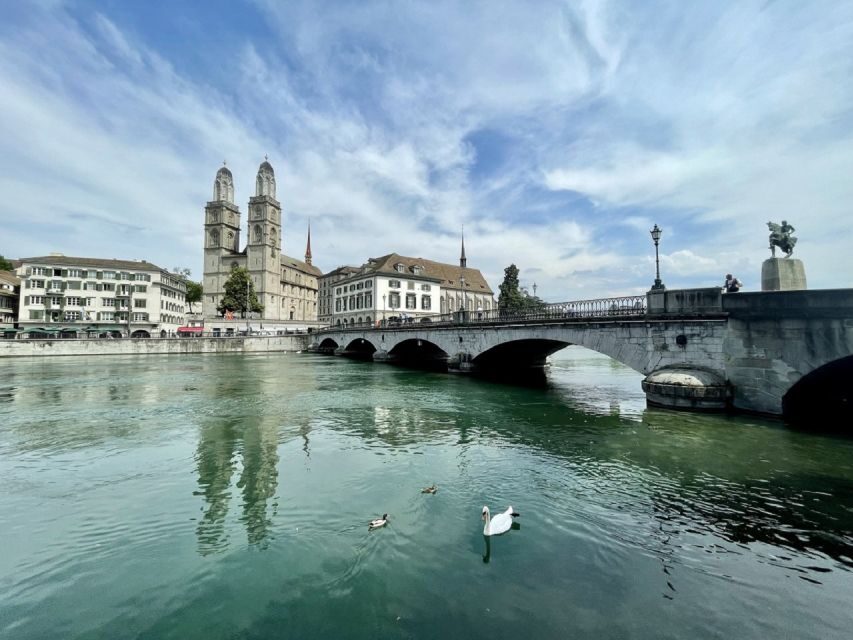 Zurich: City Sightseeing Tour with Lake Cruise - Price and value: is $54 worth 3.5 hours in Zurich?