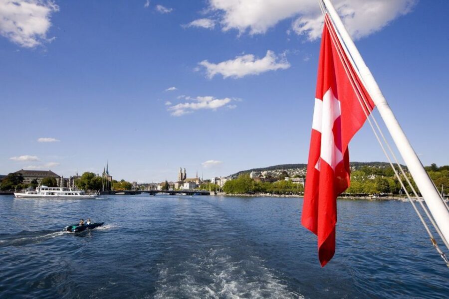 Zurich: City Tour, Cruise, and Lindt Home of Chocolate Visit - Using the 24-Hour Transit Ticket to Keep Exploring After Lindt