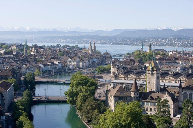 Zurich City Tour with Audio Commentary - Fraumünster Exterior: Stained Glass Without the Entry Ticket