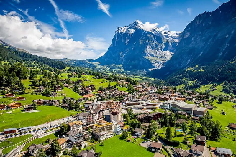 Zurich: Day Trip to Grindelwald, Interlaken & Lauterbrunnen - Interlaken Free Time: Lakes, Views, and a Quick Reset