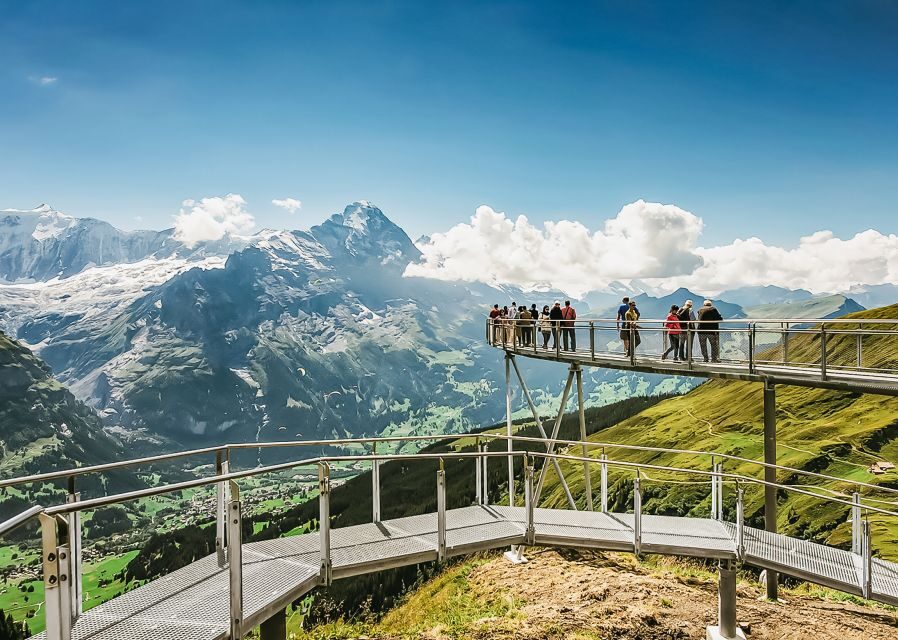 Zurich: Day Trip to Grindelwald, Interlaken & Lauterbrunnen - Lauterbrunnen: Cliffside Waterfalls and Staubbach Falls