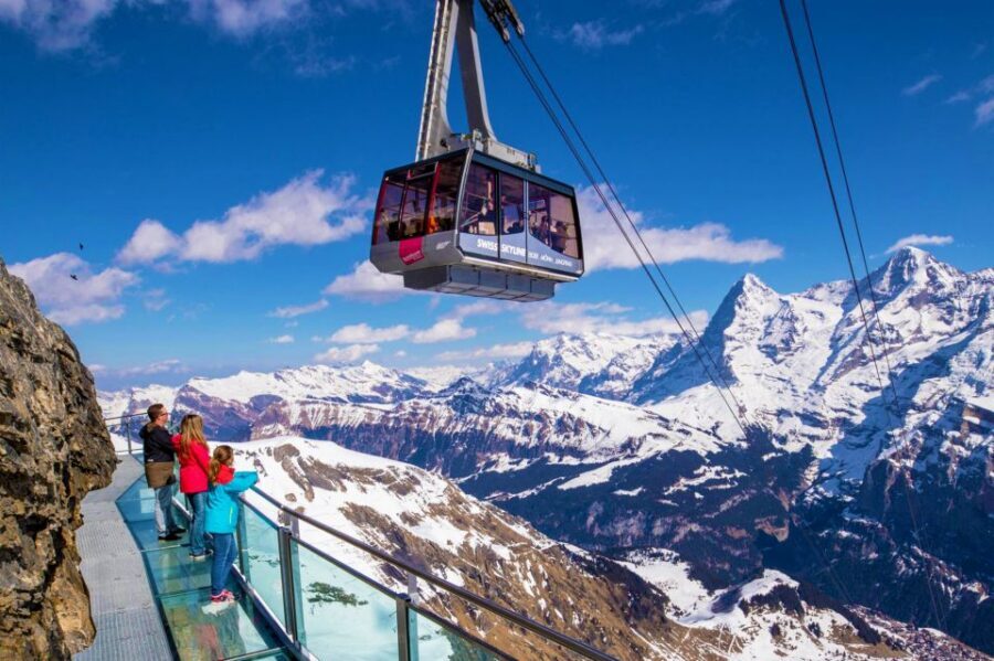 Zurich: Day trip to Schilthorn, Thrill Walk, and Bond World - The Schilthorn time block: enjoy it, but don’t lose track of the clock