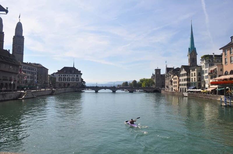 Zurich: Express Walk with a Local in 60 minutes - Local food and drink tips you can use the same night