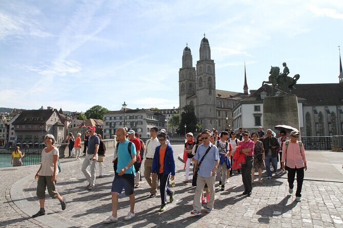 Zurich Highlights City Tour with Optional FIFA Museum Ticket - Old Town Altstadt walk: St Peter’s clock face and Fraumünster Chagall windows
