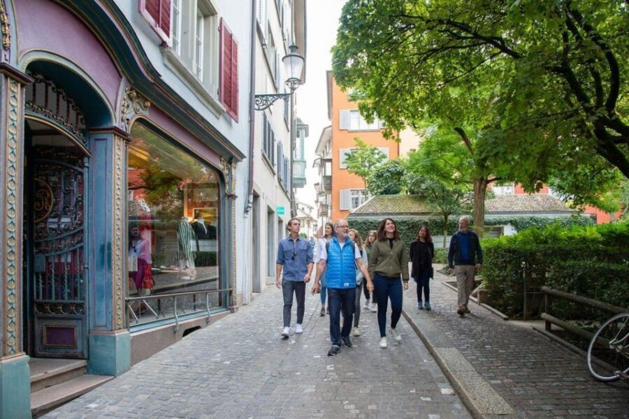 Zurich Old Town Walking Tour: 2-Hours - Town Hall area and the guild-house feel: power made visible