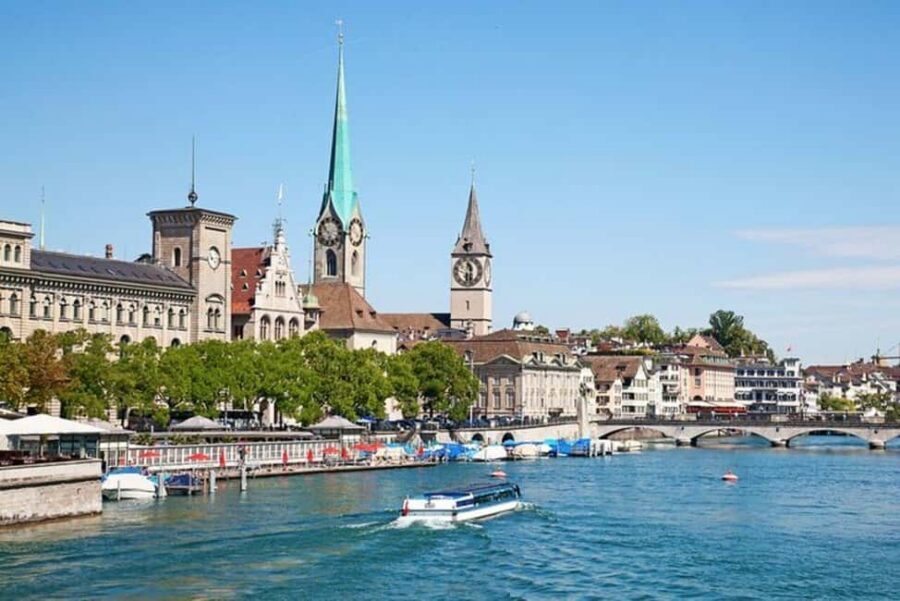Zurich: Old Town Walking Tour - Zentralbibliothek Zürich: city walls you can actually spot