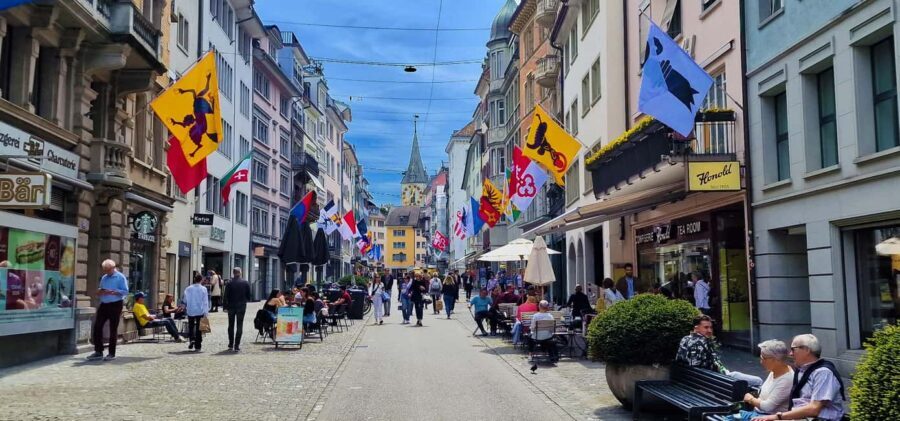 Zurich Open-top Tour and Chocolate and Cheese Countryside - Key Points at a Glance