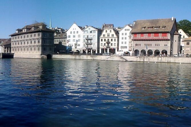 Zürich Private Walking Half-Day Trip with optional Lake Cruise - Starting at Zürich HB: where the tour gets you oriented