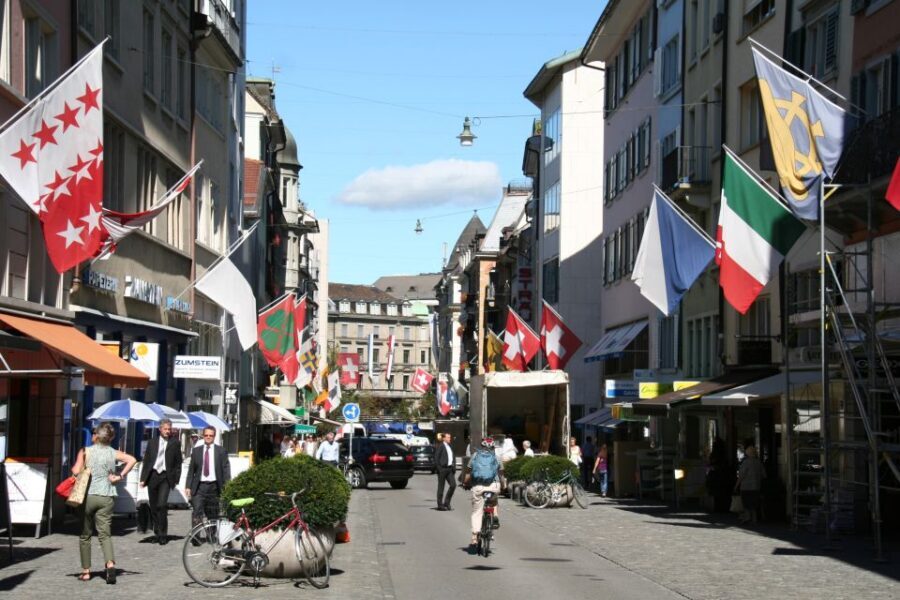 Zurich: Private Walking Tour with a Local Guide - Niederdorf and the secret-street vibe: Predigergasse and local corners