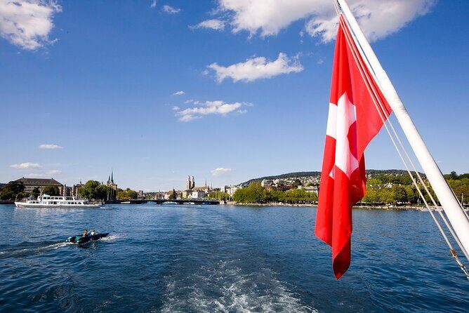 Zurich Sights: Cruise, Lindt Chocolate and optional FIFA Ticket - Should you book this Zurich cruise and Lindt day?