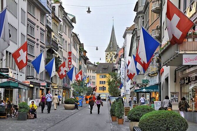 Zurich Small-Group Walking Tour Including a Lake Cruise - Lindenhof: A Hilltop Oasis With Views That Feel Like a Secret