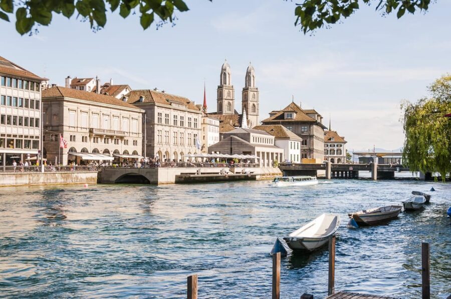 Zurich: Stein am Rhein, Rhine Falls & Lake Boat Cruise - Should you book the Zurich to Rhine Falls to Lake Zurich plan?
