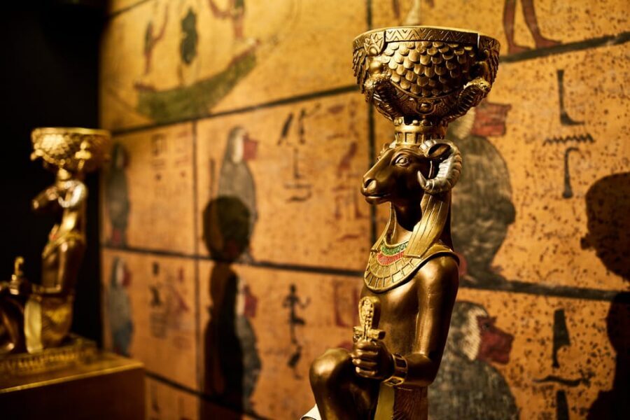 Zurich: Tutankhamun immersive exhibition incl. VR experience - Howard Carter’s 1922 moment, translated into VR
