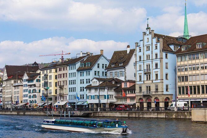 Zurich Walking Tour With Cruise and Aerial Cable Car - Felsenegg or Üetliberg: the Planetweg solar trail and the big views